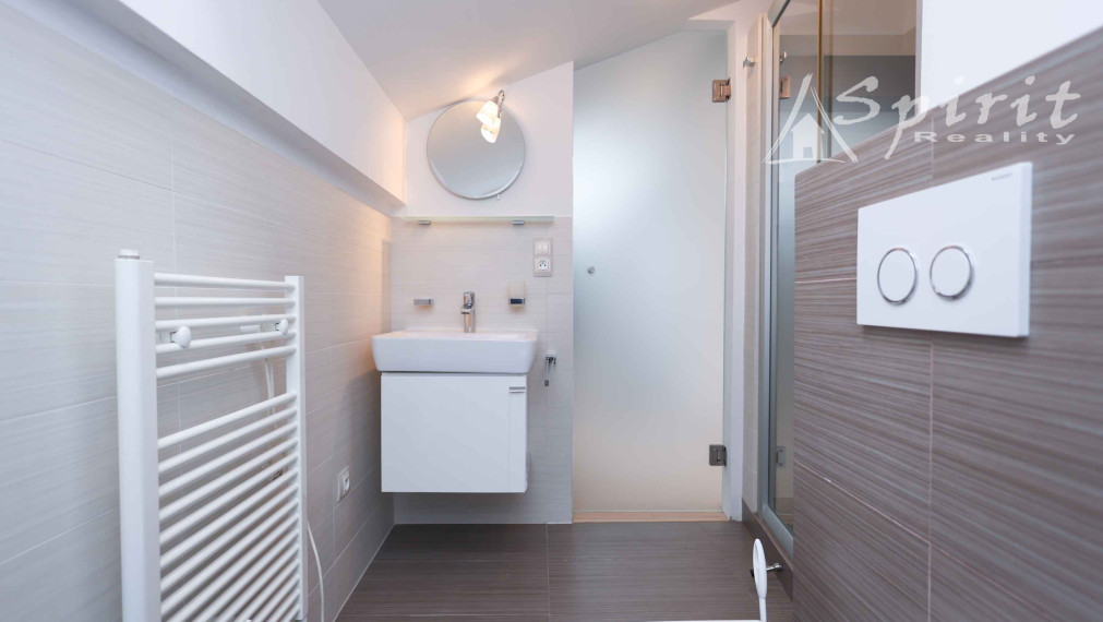 EXKLUZÍVNE NA PRENÁJOM | 5-IZBOVÝ MEZONET V HORSKOM PARKU, STARÉ MESTO