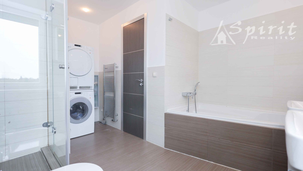 EXKLUZÍVNE NA PRENÁJOM | 5-IZBOVÝ MEZONET V HORSKOM PARKU, STARÉ MESTO