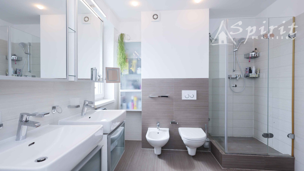 EXKLUZÍVNE NA PRENÁJOM | 5-IZBOVÝ MEZONET V HORSKOM PARKU, STARÉ MESTO