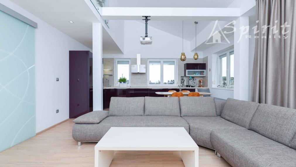 EXKLUZÍVNE NA PRENÁJOM | 5-IZBOVÝ MEZONET V HORSKOM PARKU, STARÉ MESTO