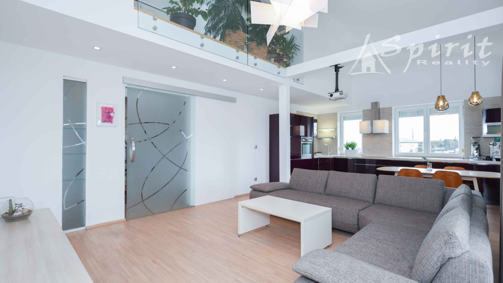 EXKLUZÍVNE NA PRENÁJOM | 5-IZBOVÝ MEZONET V HORSKOM PARKU, STARÉ MESTO