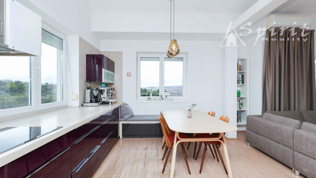 EXKLUZÍVNE NA PRENÁJOM | 5-IZBOVÝ MEZONET V HORSKOM PARKU, STARÉ MESTO