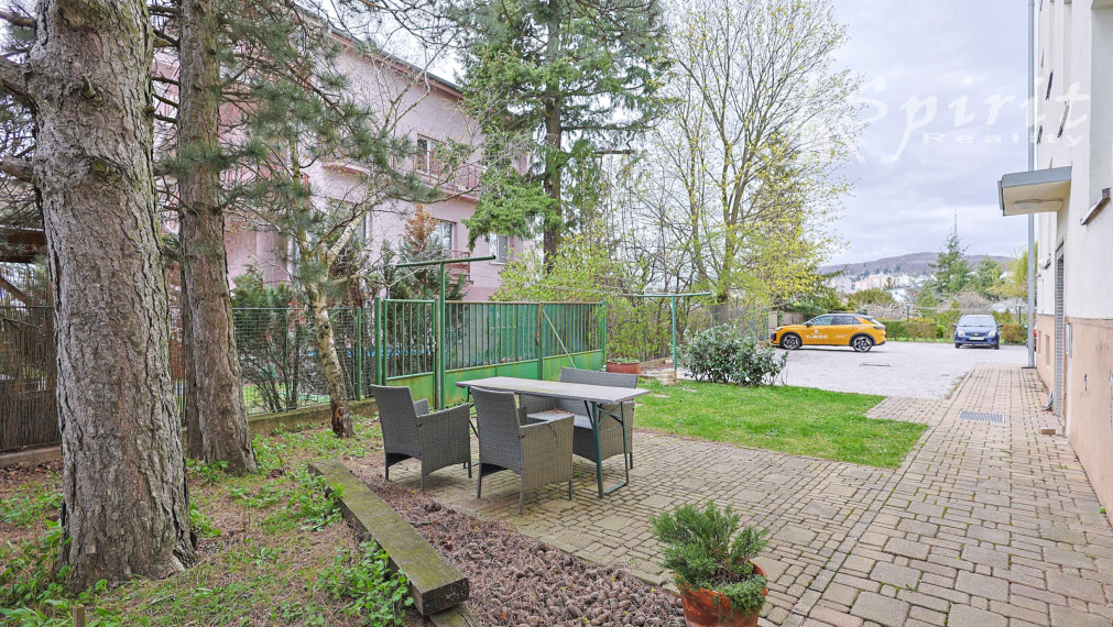 EXKLUZÍVNE NA PRENÁJOM | 5-IZBOVÝ MEZONET V HORSKOM PARKU, STARÉ MESTO