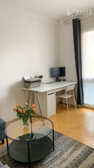 NA PREDAJ - 1,5 izb. byt  s ballkónom- RUŽINOV