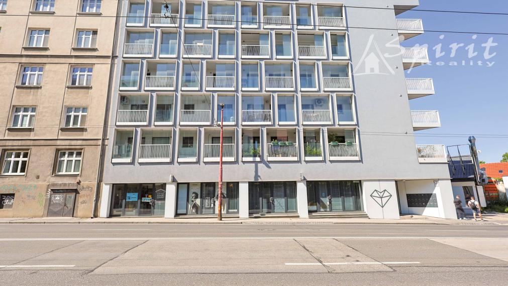 Predaj garážového státia – Vila Ľadová, Šancová ulica (Staré Mesto)