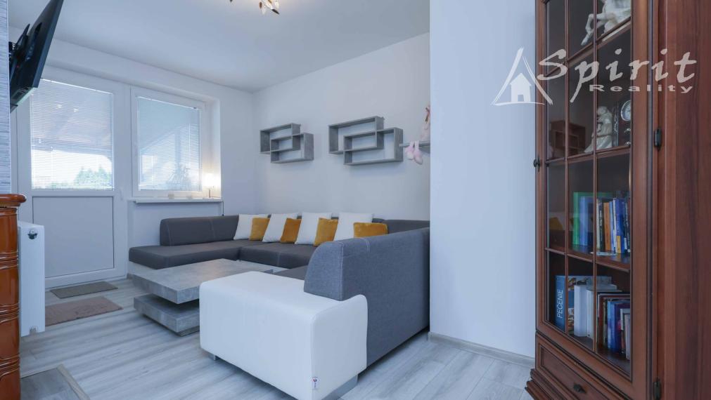 Moderný 2-izbový rodinný dom po kompletnej rekonštrukcii s veľkou terasou – Veľká Mača