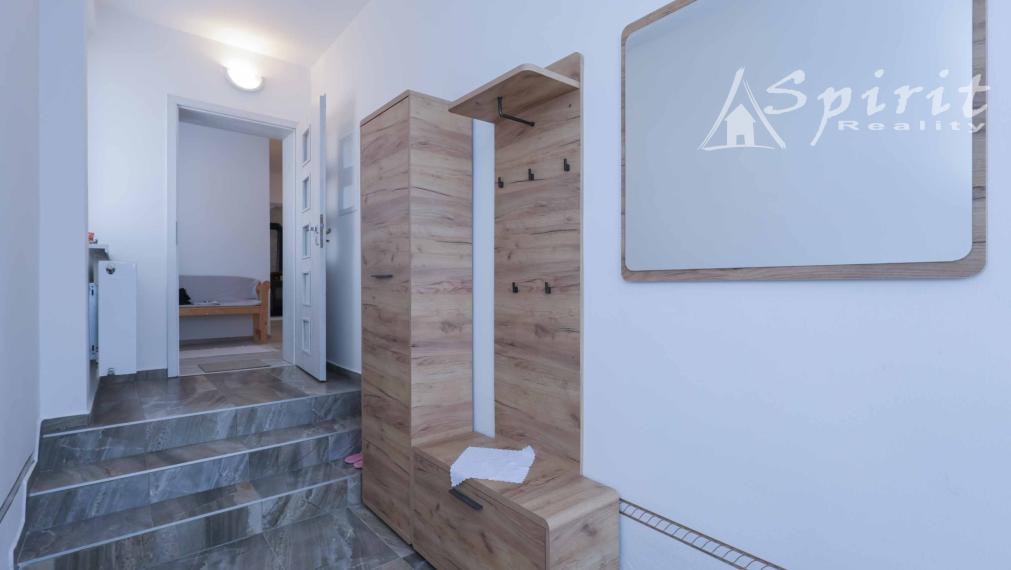 Moderný 2-izbový rodinný dom po kompletnej rekonštrukcii s veľkou terasou – Veľká Mača