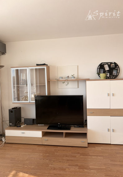 Priestranný 4-izbový byt, 5/8 posch. 95m2, klimatizácia, bezproblémové parkovanie, Bratislava - Nové Mesto,