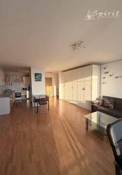 Priestranný 4-izbový byt, 5/8 posch. 95m2, klimatizácia, bezproblémové parkovanie, Bratislava - Nové Mesto,
