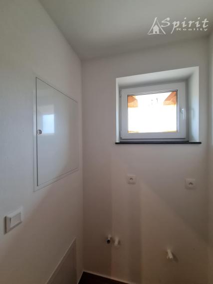 Moderný rodinný dom v Ekoosade – Veľké Úľany, 454 m² pozemok