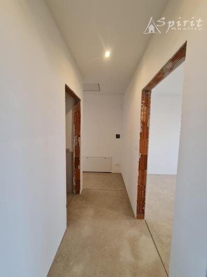 Moderný rodinný dom v Ekoosade – Veľké Úľany, 454 m² pozemok
