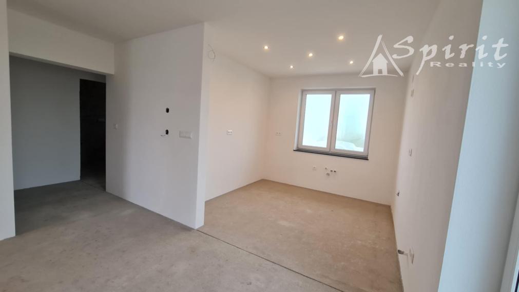 Moderný rodinný dom v Ekoosade – Veľké Úľany, 454 m² pozemok