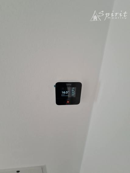 Moderný rodinný dom v Ekoosade – Veľké Úľany, 454 m² pozemok