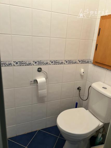 Na prenájom kompletne zariadený 3-izbový byt s dvoma balkónmi a garážovým státím