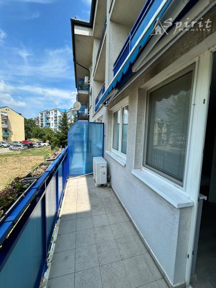 Na prenájom kompletne zariadený 3-izbový byt s dvoma balkónmi a garážovým státím