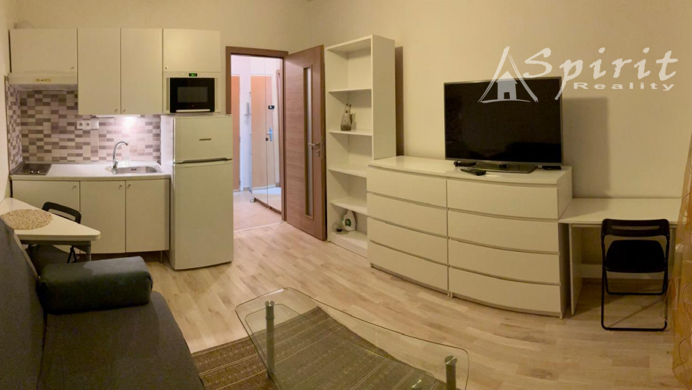 Útulná a kompletne zariadená garsónka na prenájom v Ružinove – Štefunkova ulica