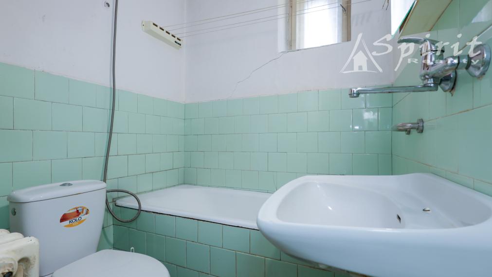 3-izbový rodinný dom s pozemkom 1 119 m² a záhradou s potôčikom – Dolné Dubové