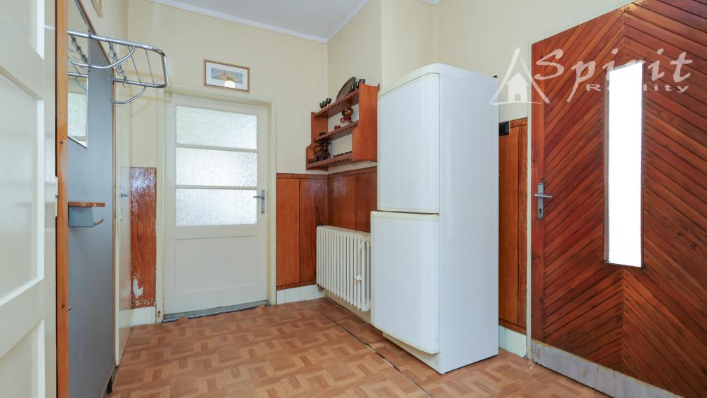 3-izbový rodinný dom s pozemkom 1 119 m² a záhradou s potôčikom – Dolné Dubové