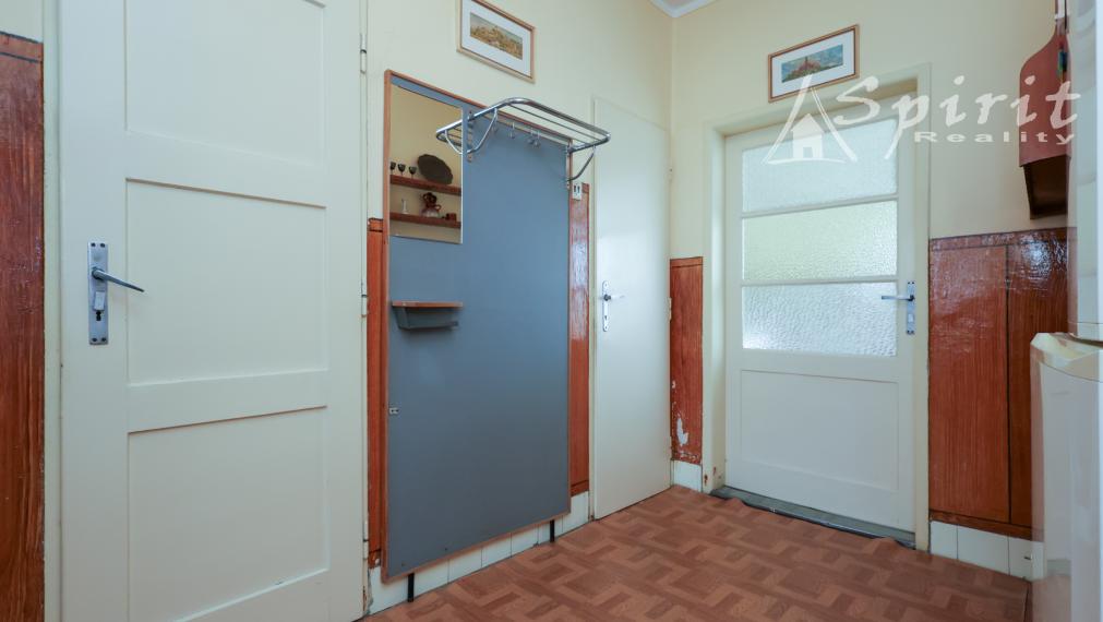 3-izbový rodinný dom s pozemkom 1 119 m² a záhradou s potôčikom – Dolné Dubové
