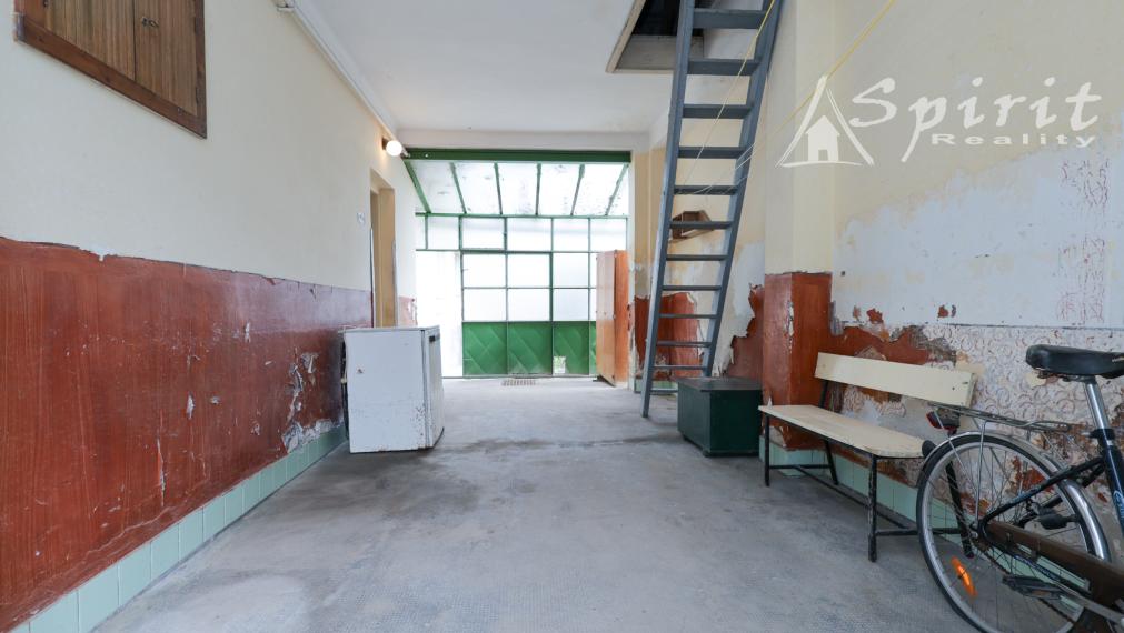 3-izbový rodinný dom s pozemkom 1 119 m² a záhradou s potôčikom – Dolné Dubové