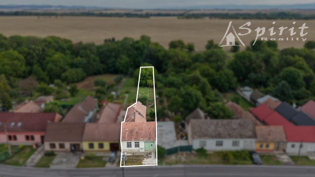 3-izbový rodinný dom s pozemkom 1 119 m² a záhradou s potôčikom – Dolné Dubové