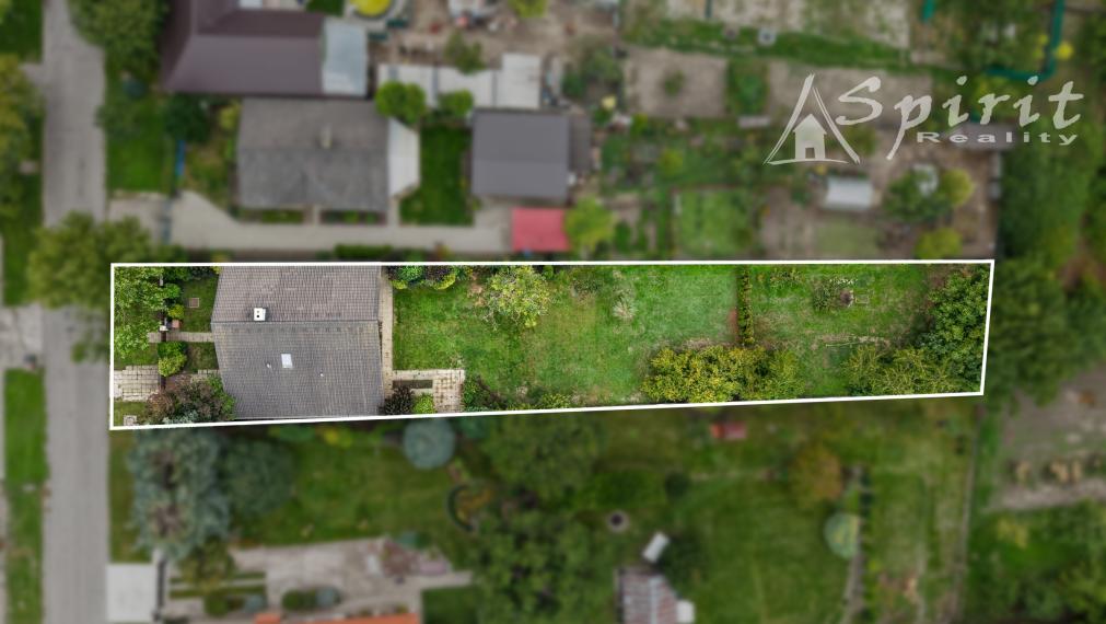 4izb. Rodinný dom s veľkorysým pozemkom 1 081 m², garážou a záhradou – Janovce pri Galante
