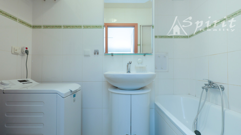 Priestranný 4-izbový byt s balkónom a krásnym výhľadom v Bernolákove | 108 m²