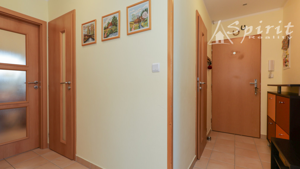Priestranný 4-izbový byt s balkónom a krásnym výhľadom v Bernolákove | 108 m²