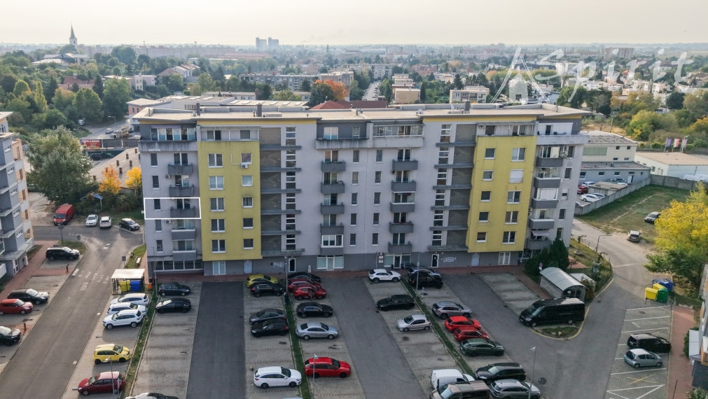 3-izbový byt 85 m² s balkónom, klimatizáciou, pivnicou a vlastným parkovacím miestom – Pezinská, Senec