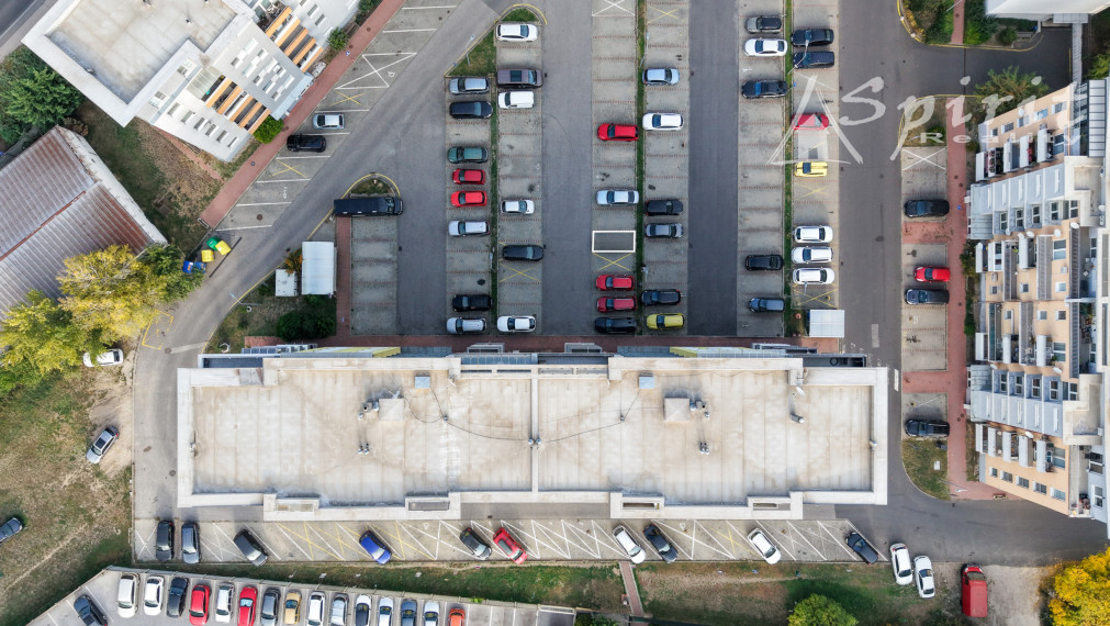 3-izbový byt 85 m² s balkónom, klimatizáciou, pivnicou a vlastným parkovacím miestom – Pezinská, Senec