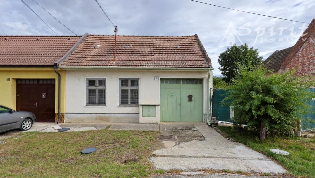 Rodinný dom s veľkým pozemkom 1 119 m² a súkromnou oddychovou zónou pri potoku – Dolné Dubové