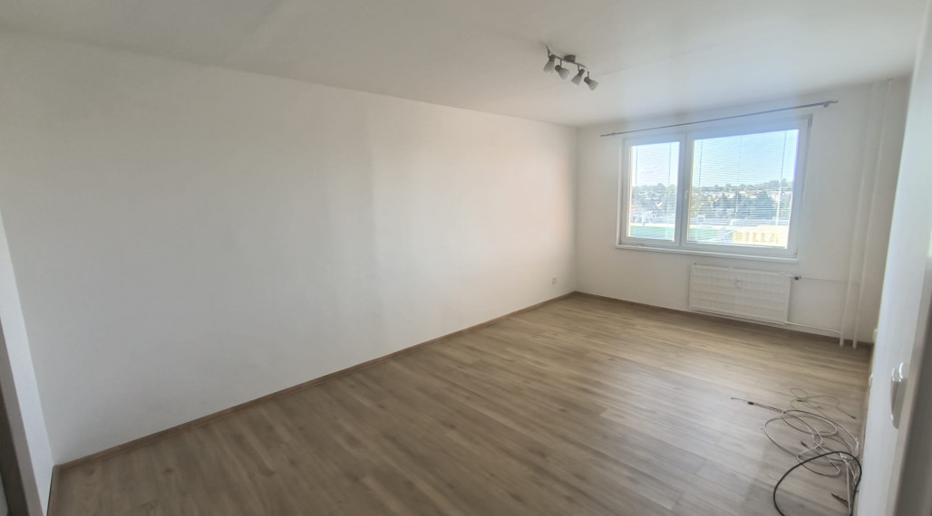 PREDAJ - 2-izbový byt po rekonštrukcii, 66,8 m² – Nové Zámky