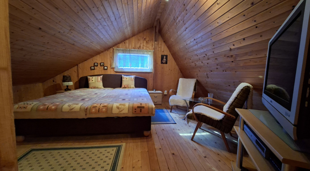 PREDAJ - 3izb. chata pri Malom Dunaji, na LV vedené ako RD