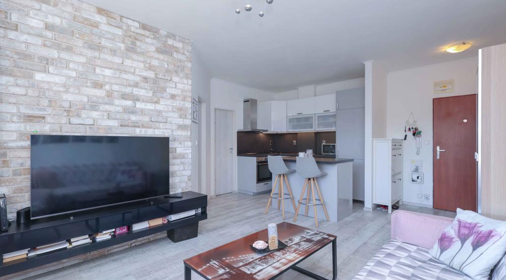 PREDAJ: šikovný 2 izb. byt v Senci - Zemplínska ul.