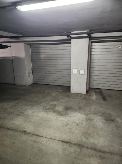 Na prenájom: Garáž 18 m² – Kazanská ulica, Bratislava