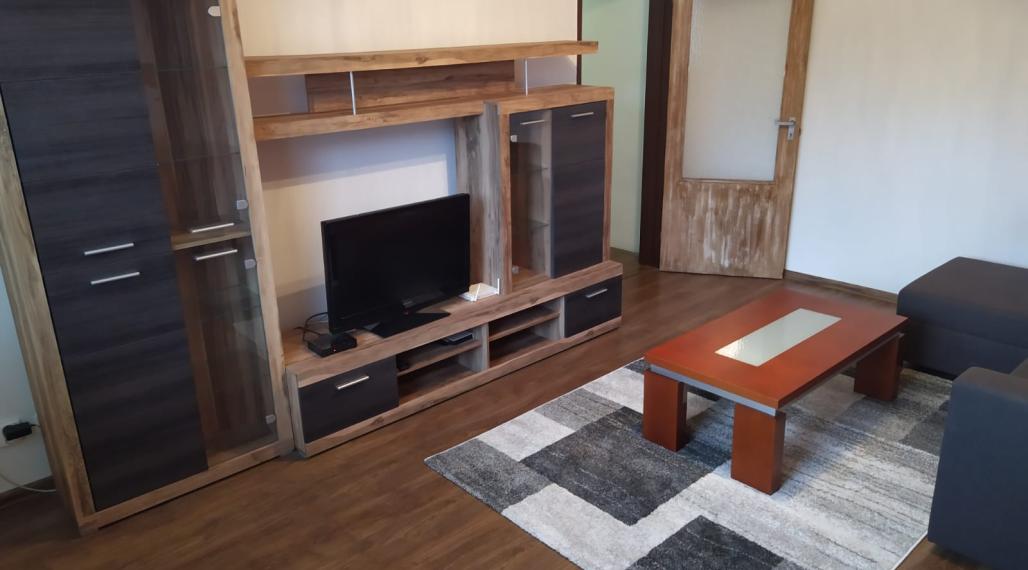 Štýlový 2-izbový byt na PREDAJ v Petržalke s výhľadom na les