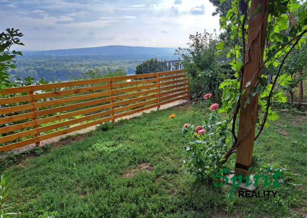 Veľký 4 izbový byt s rozlohou 102 m2, záhradou 100 m2, s výhľadom Dunaj