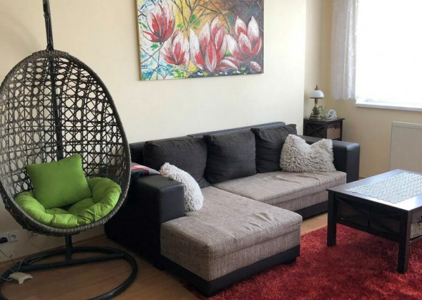 Ponúkame NA PRENÁJOM 2izbový, klimatizovaný byt na Budatínskej