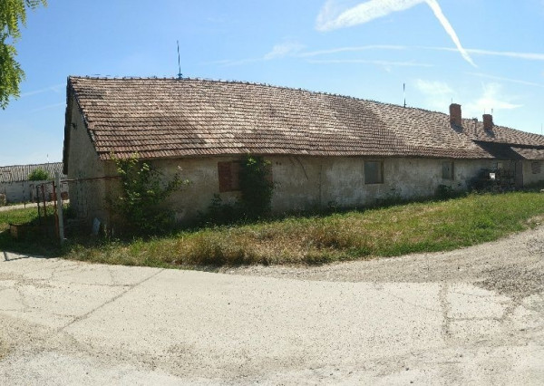 Ponúkame na PREDAJ SKLADový priestor v obci Dolná Streda, len 3 min.od Serede