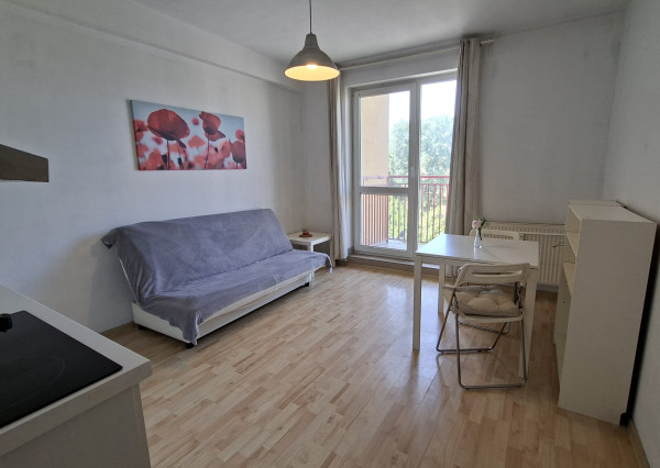 Prenájom zariadenej garsónky na Doležalovej ulici, Bratislava – Ružinov