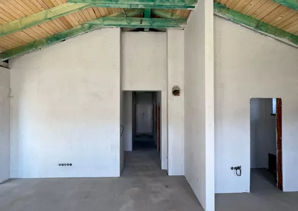 Na predaj štýlový 4-izbový bungalov vo Veľkých Úľanoch – moderné bývanie v tichej lokalite - intravilán