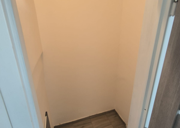 PREDAJ - 2-izbový byt po rekonštrukcii, 66,8 m² – Nové Zámky