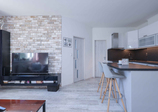 PREDAJ: šikovný 2 izb. byt v Senci - Zemplínska ul.