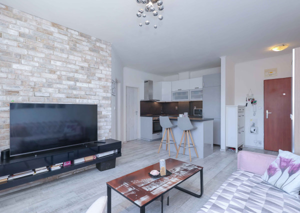 PREDAJ: šikovný 2 izb. byt v Senci - Zemplínska ul.