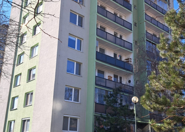 Na prenájom: Praktický 3-izbový byt s balkónom v Rači – Jurkovičova ulica