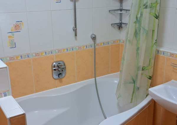 Na prenájom: Praktický 3-izbový byt s balkónom v Rači – Jurkovičova ulica