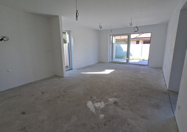 NOVOSTAVBA 3izb.RD v tichej uličke obce Veľké Úľany