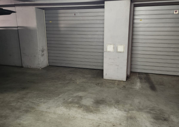 Na prenájom: Garáž 18 m² – Kazanská ulica, Bratislava