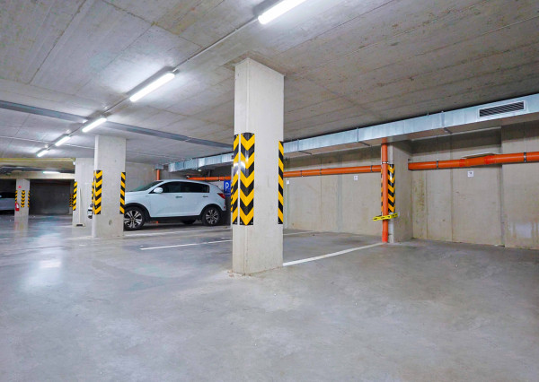 Ponúkame na PREDAJ garážové státie Šancová - projekt VILA ĽADOVÁ