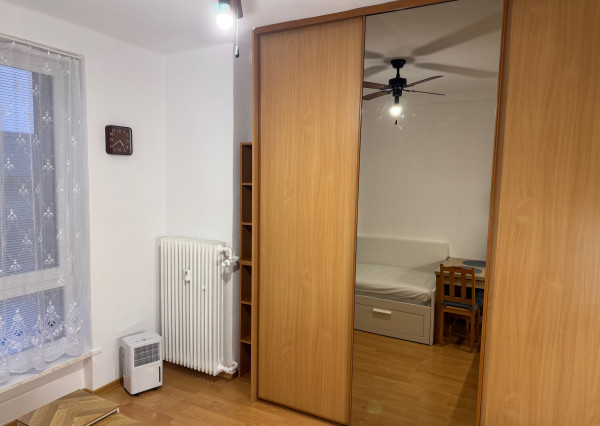 Prenájom: šikovná garsónka na Pražskej u. - Staré Mesto